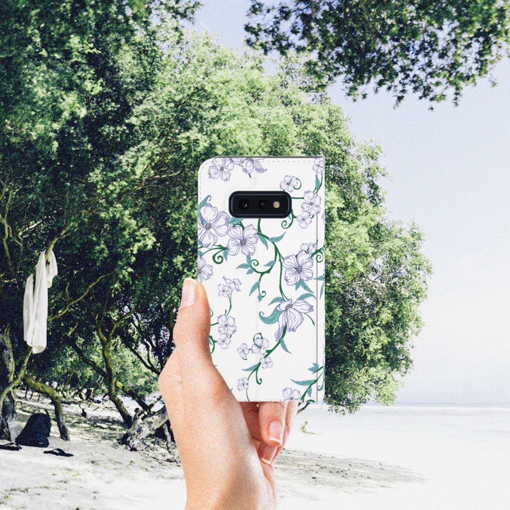Samsung Galaxy S10e Uniek Smart Cover Blossom White