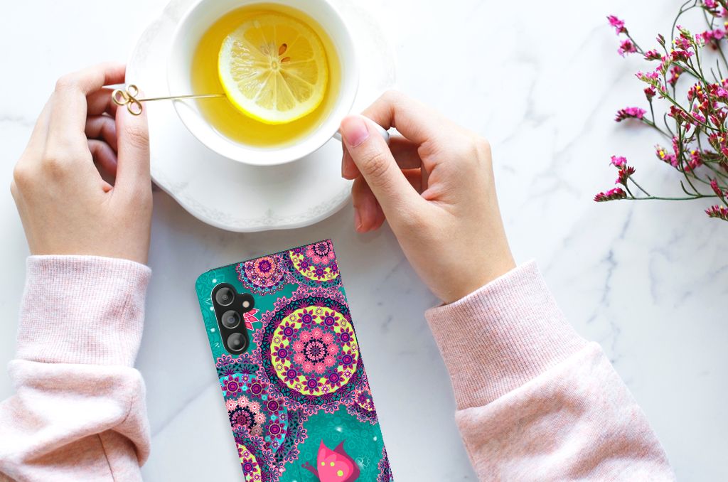 Samsung Galaxy A14 5G Bookcase Cirkels en Vlinders met kleurrijk ontwerp en een kopje thee