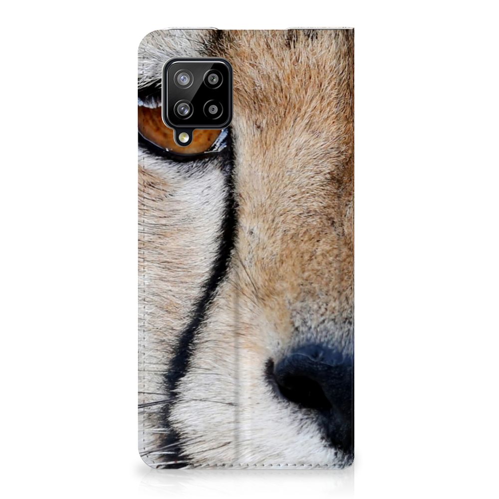 Samsung Galaxy A42 Hoesje maken Cheetah close-up van een jachtluipaard op een stand case