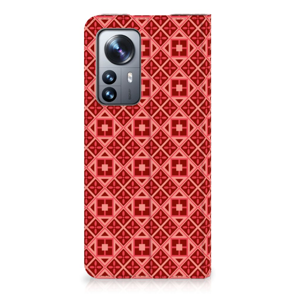 Xiaomi 12 Pro Hoesje met Magneet Batik Rood - B2C Telecom