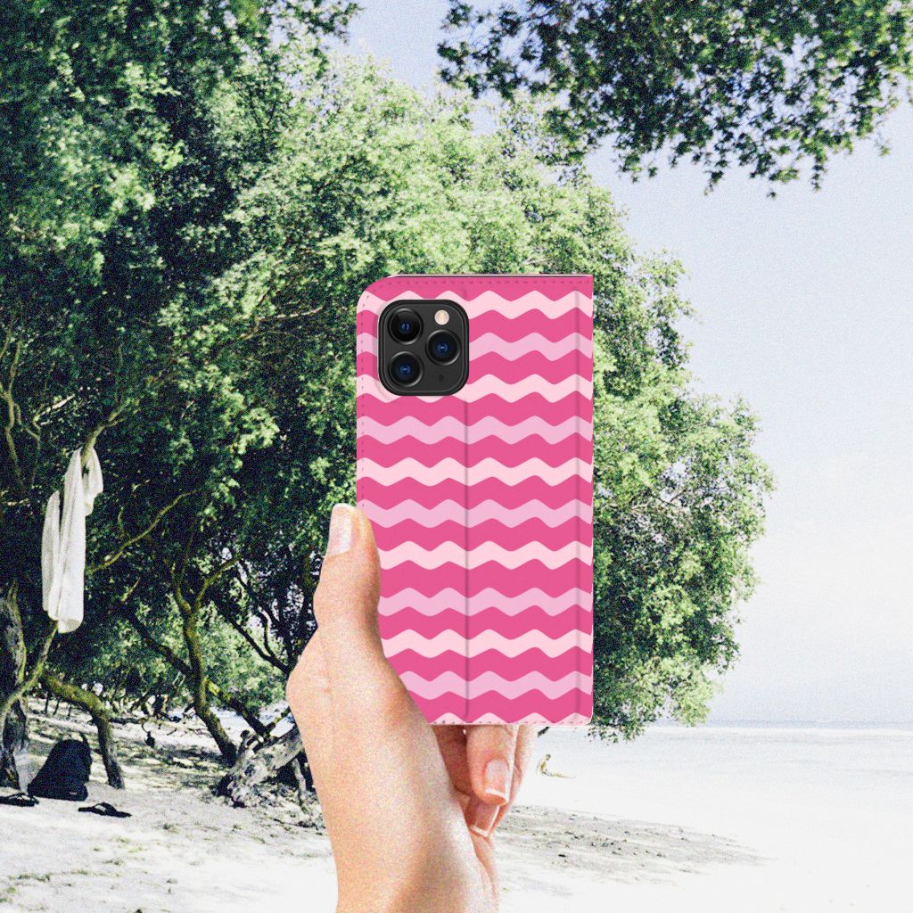 Apple iPhone 11 Pro Hoesje met Magneet Waves Pink
