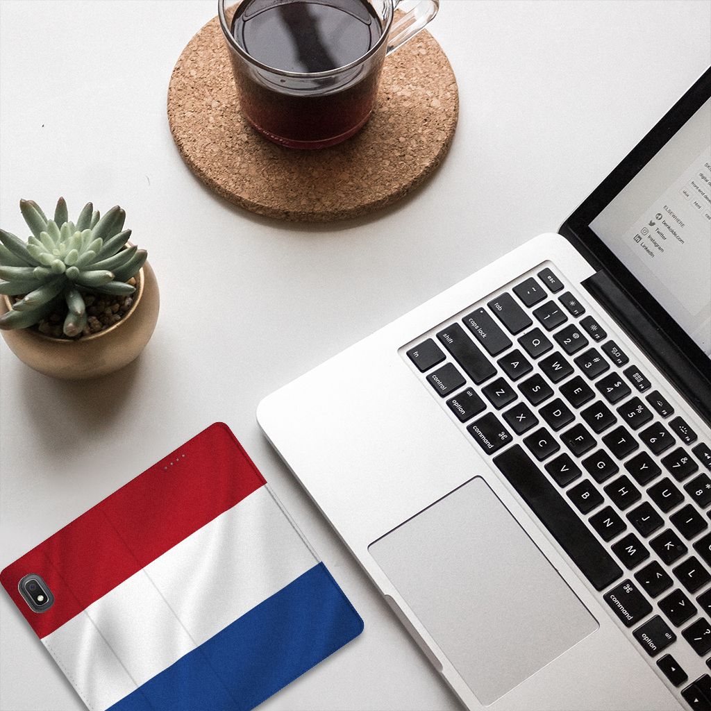 Samsung Galaxy A10 Standcase Nederlandse Vlag - B2C Telecom
