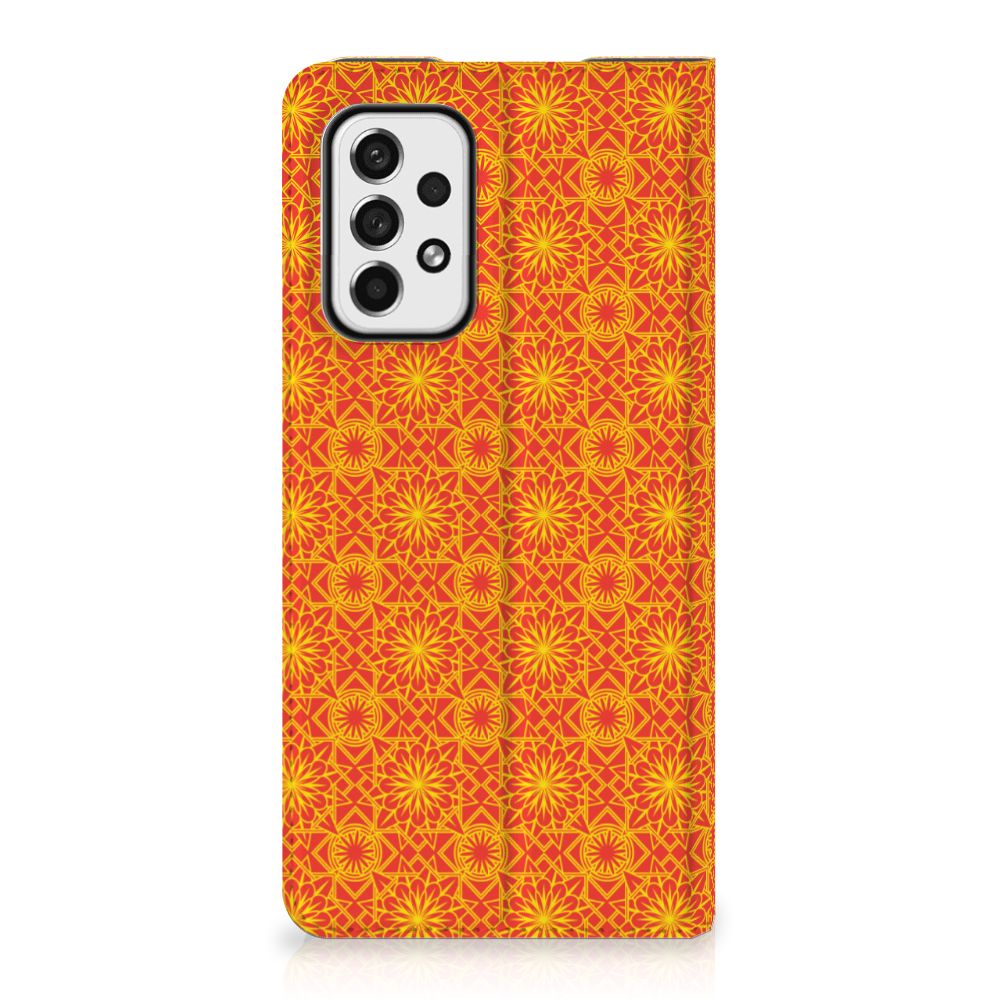 Samsung Galaxy A73 Hoesje met Magneet Batik Oranje - B2C Telecom