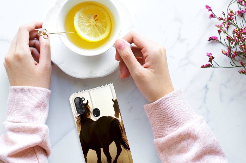Samsung Galaxy M11 | A11 Hoesje maken Design Cowboy met paardenprint en een kopje thee.