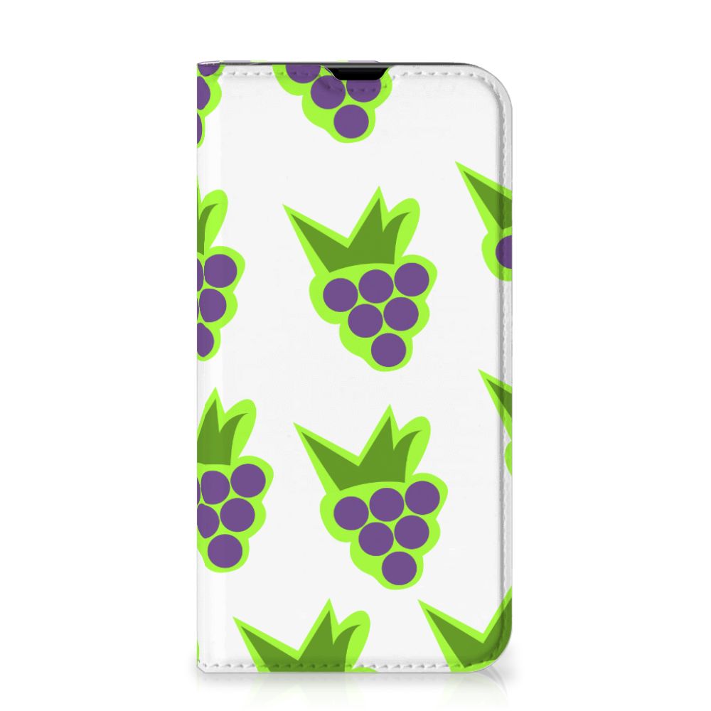 iPhone 13 Pro Flip Style Cover Druiven met een levendig druivenontwerp in paars en groen 🍇.