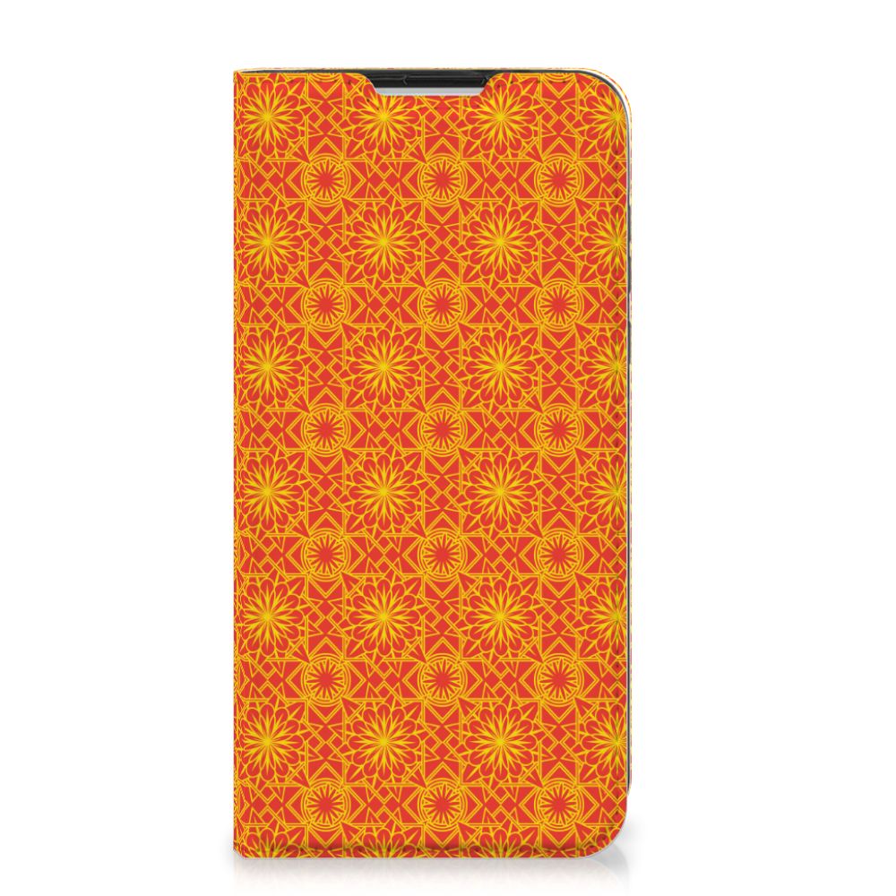 Motorola Moto G8 Power Hoesje met Magneet Batik Oranje - B2C Telecom