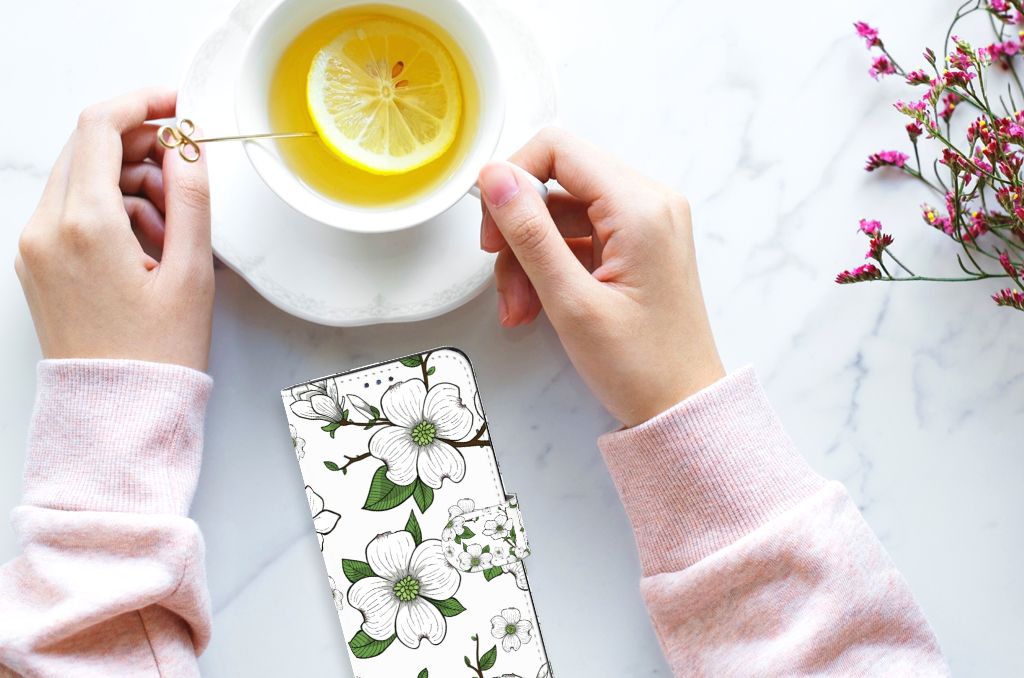 Motorola Moto G22 Hoesje Dogwood Flowers