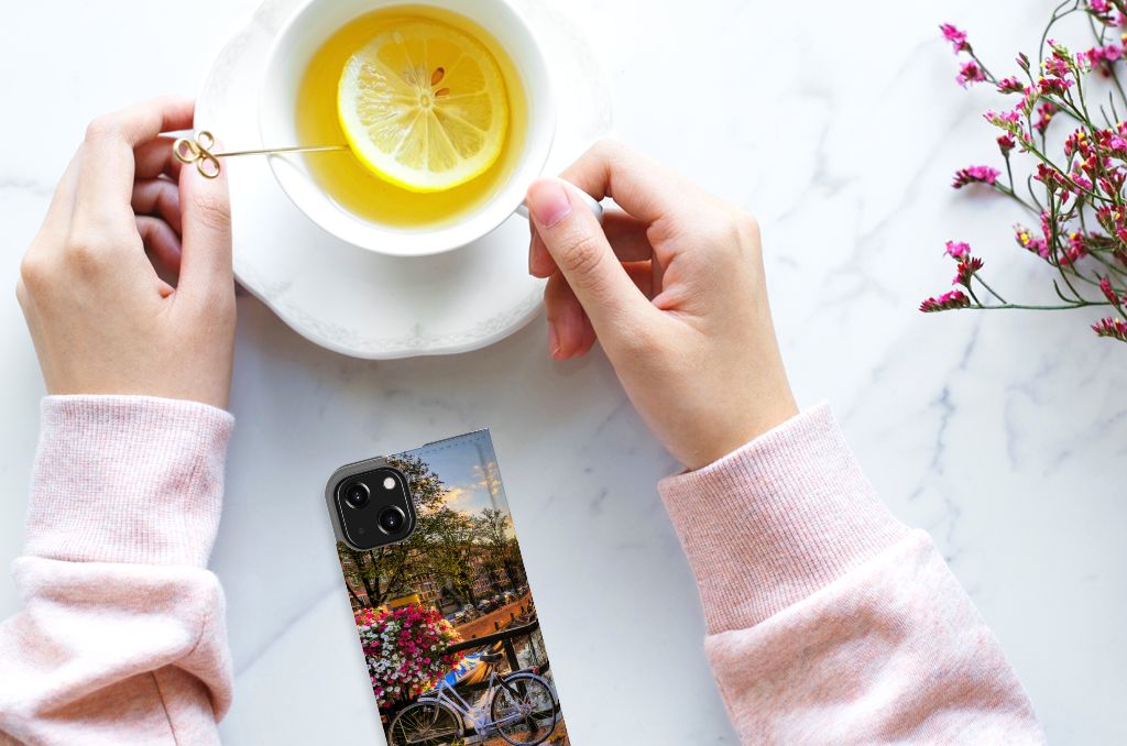 iPhone 13 Mini Book Cover Amsterdamse Grachten - B2C Telecom