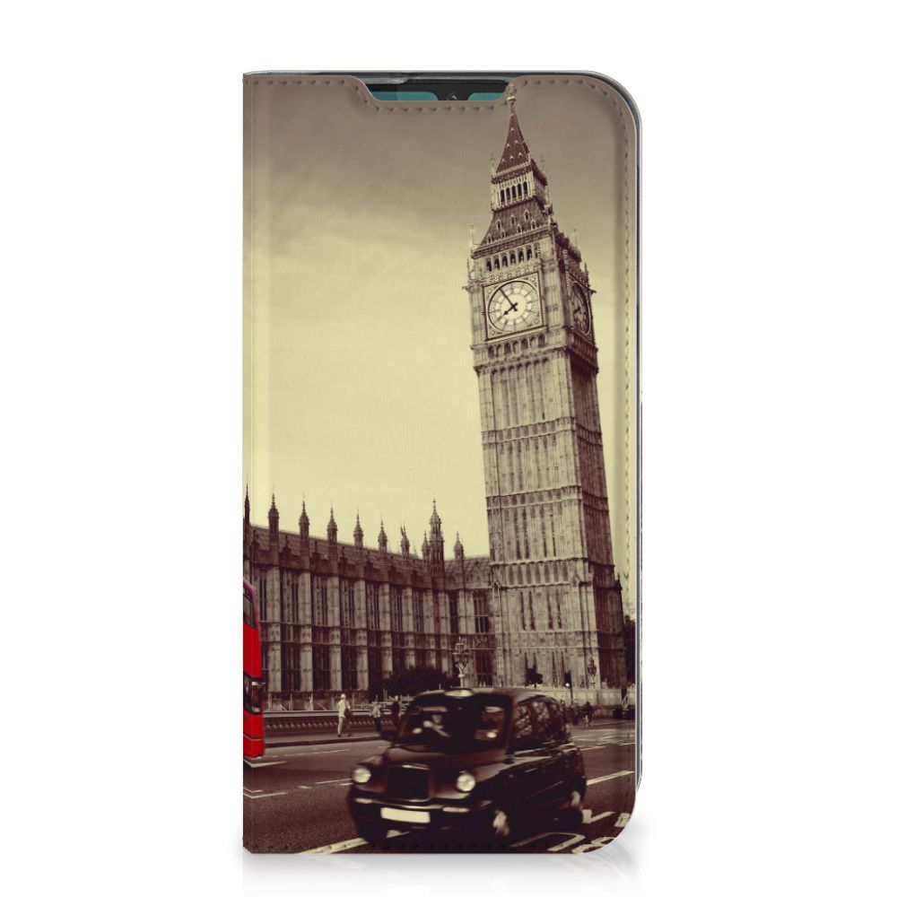 Motorola G8 Plus Book Cover Londen - B2C Telecom