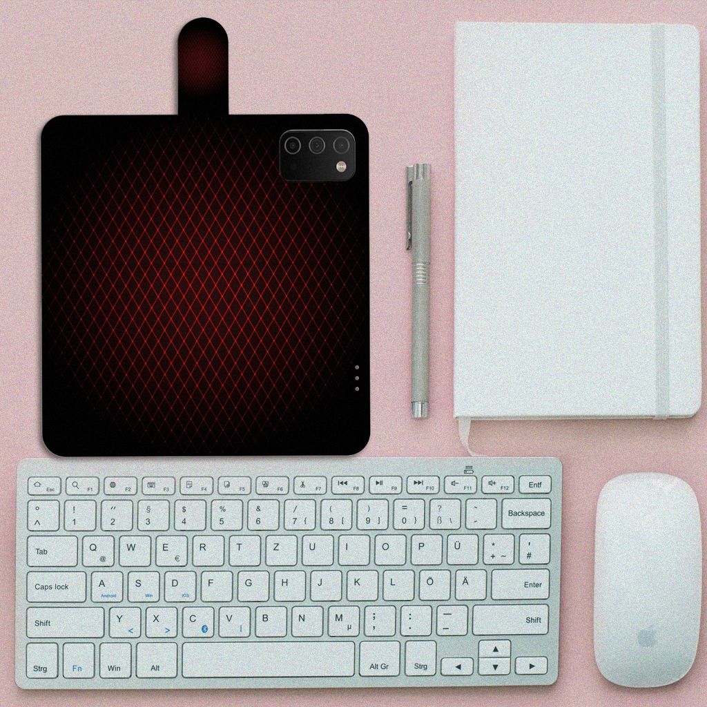 Samsung Galaxy A03s Telefoon Hoesje Geruit Rood met minimalistisch design op een bureau