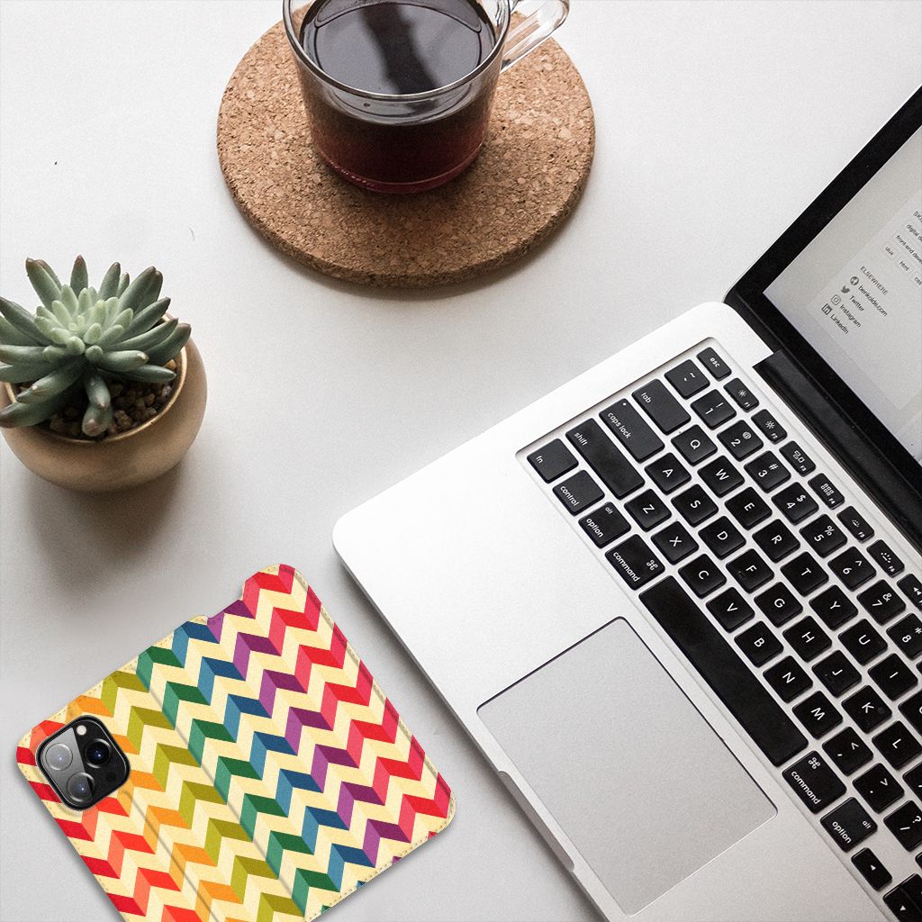 iPhone 14 Pro Hoesje met Magneet Zigzag Multi Color