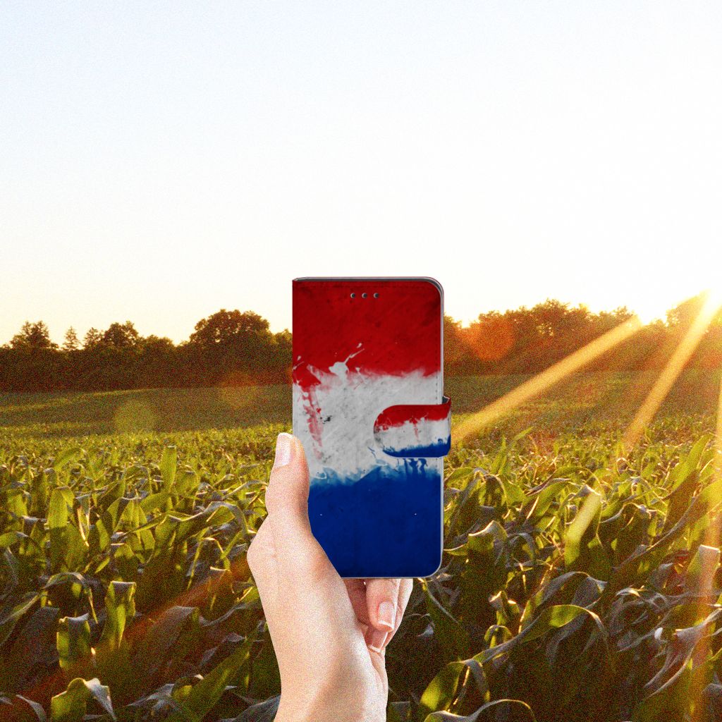 Xiaomi Mi 9 SE Bookstyle Case Nederland met pasjes, Nederlandse vlag, in een zonnig veld.