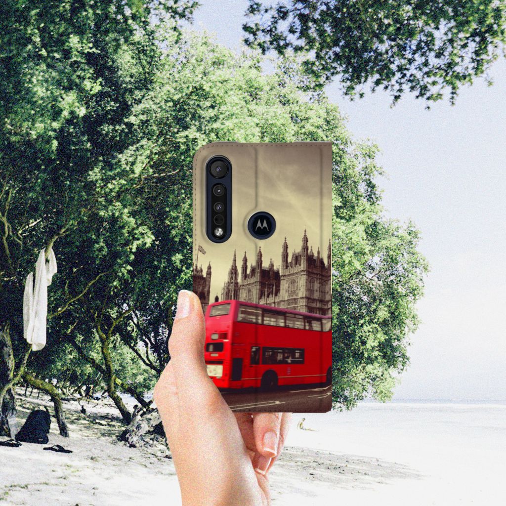 Motorola G8 Plus Book Cover Londen - B2C Telecom