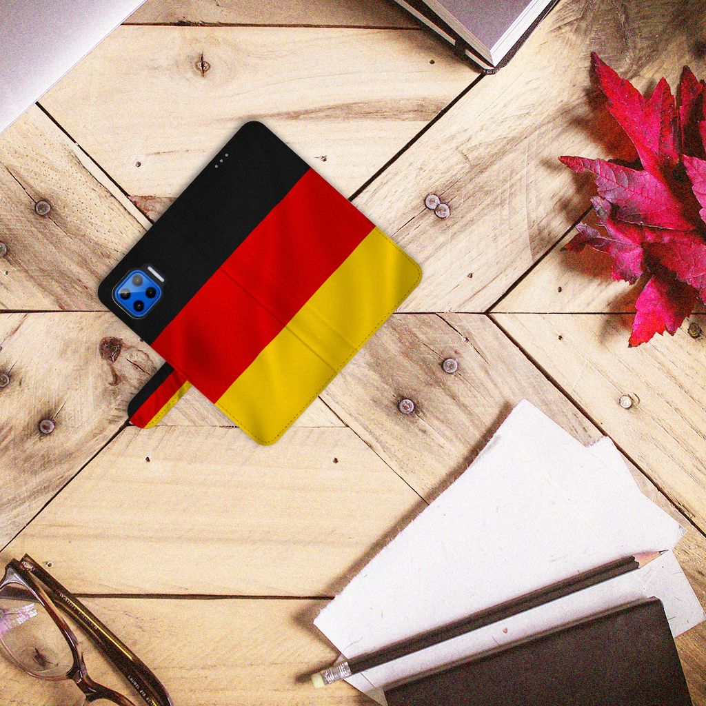 Motorola Moto G 5G Plus Bookstyle Case Duitsland