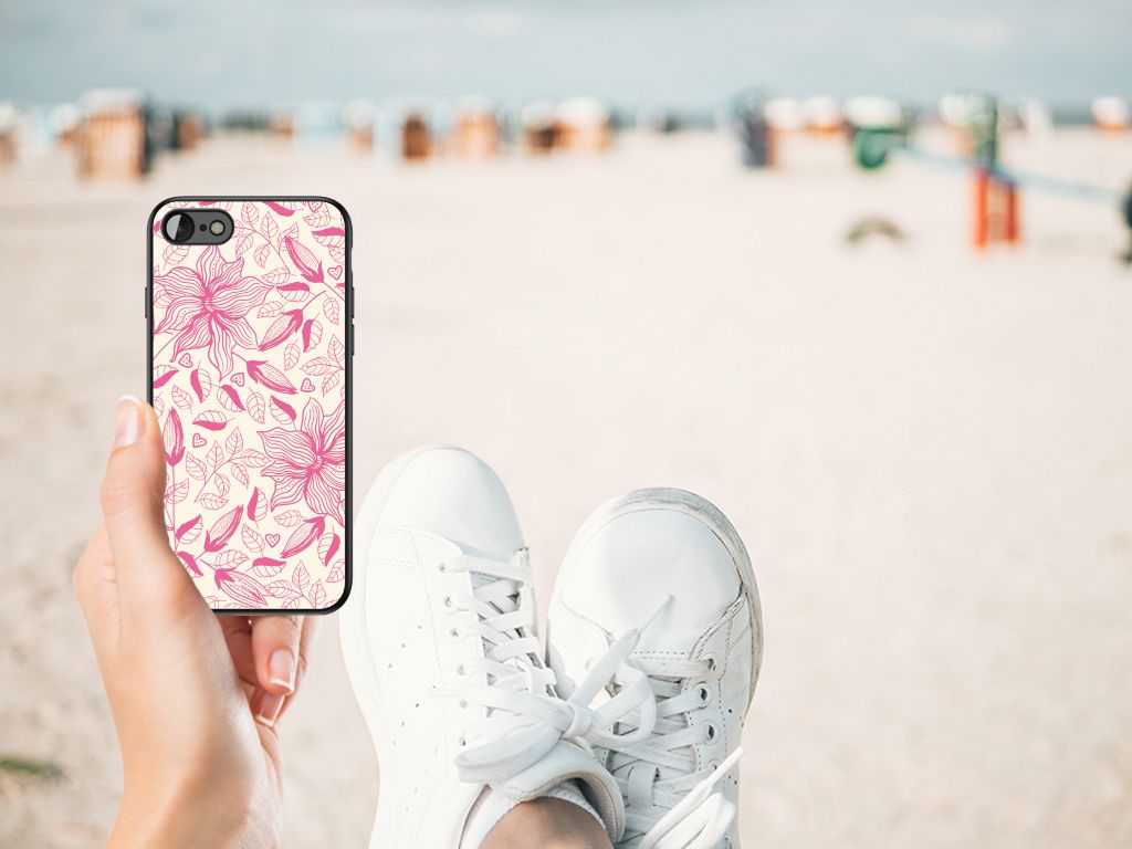 iPhone SE 2022 | SE 2020 | 7/8 Bloemen Hoesje Pink Flowers op het strand met sneakers