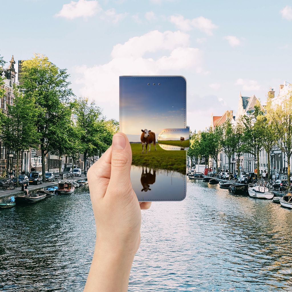 Samsung Galaxy J7 2016 Telefoonhoesje met Pasjes Koe