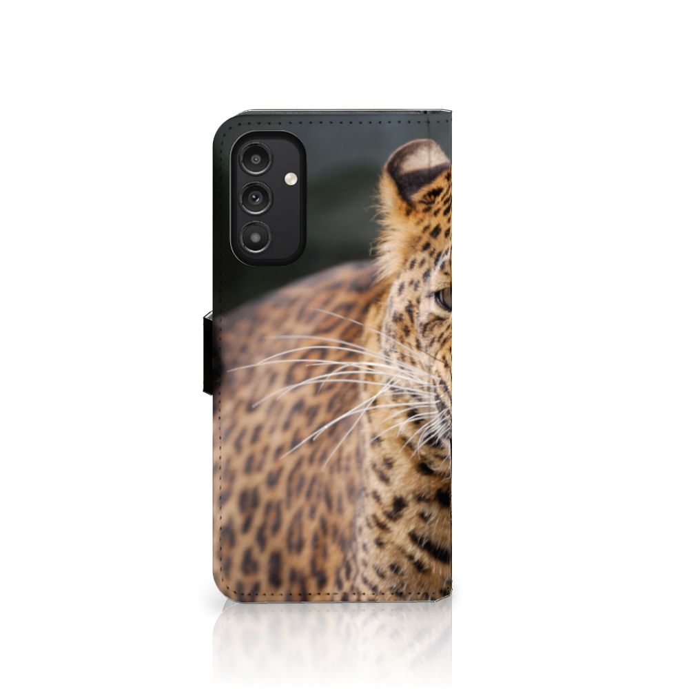 Samsung Galaxy A14 4G Telefoonhoesje met Pasjes Luipaard met een prachtig luipaarddesign op de voorkant.