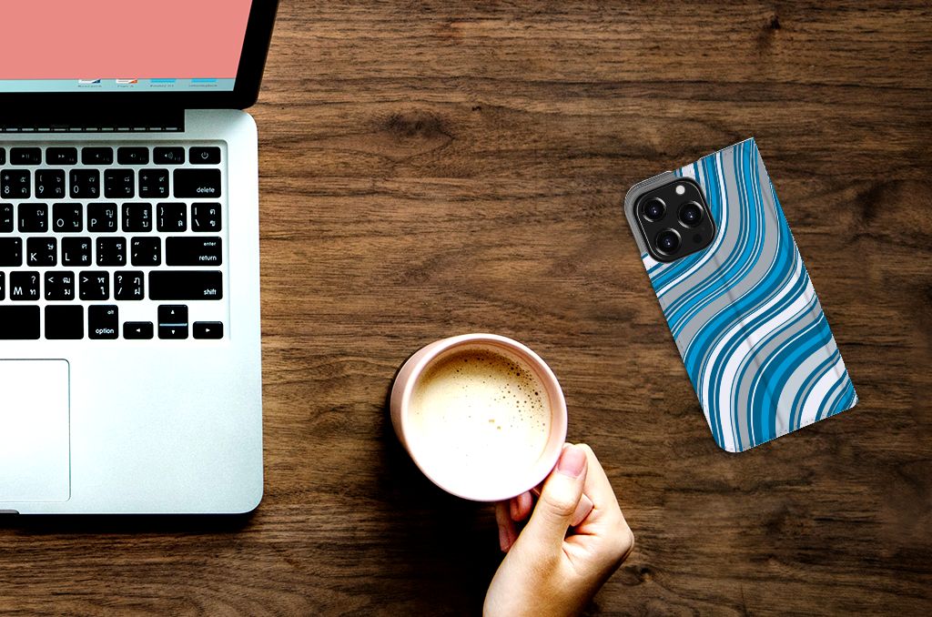 iPhone 13 Pro Hoesje met Magneet Waves Blue - B2C Telecom