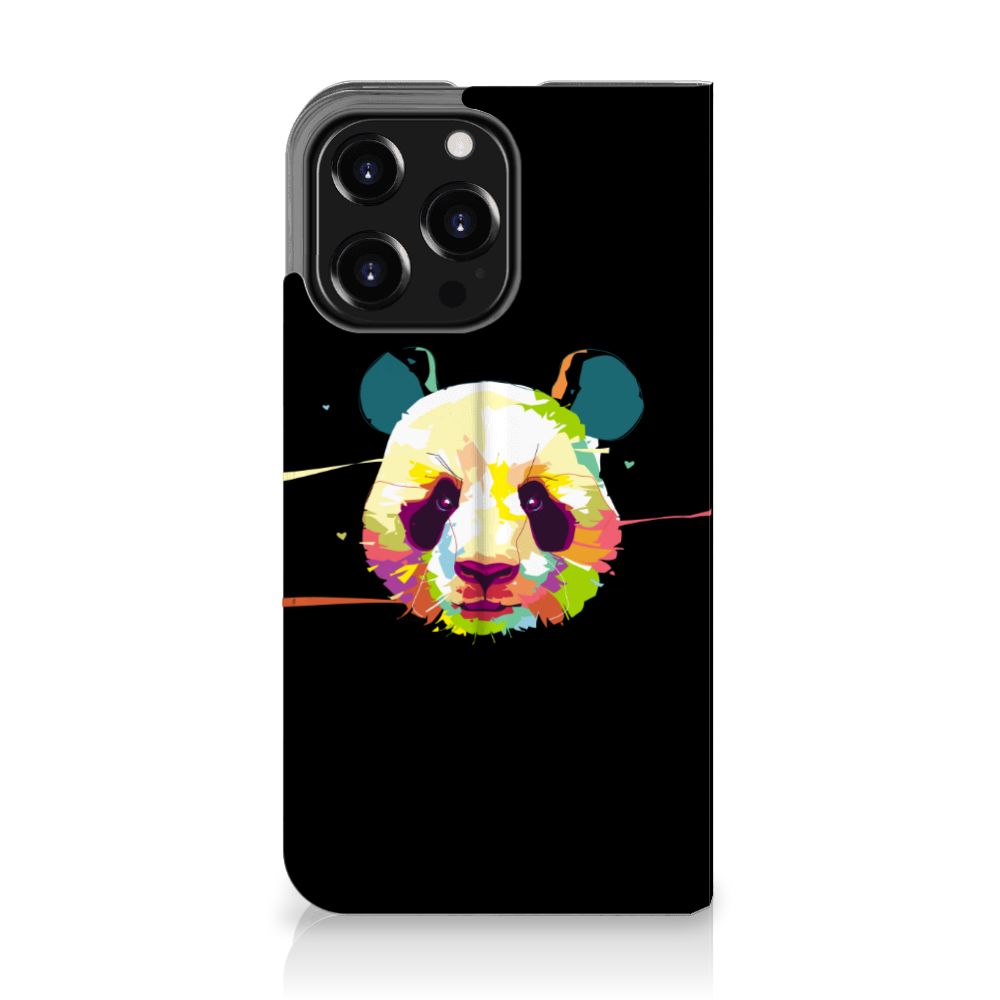 iPhone 13 Pro Magnet Case Panda Color met kleurrijk panda design op zwarte achtergrond.