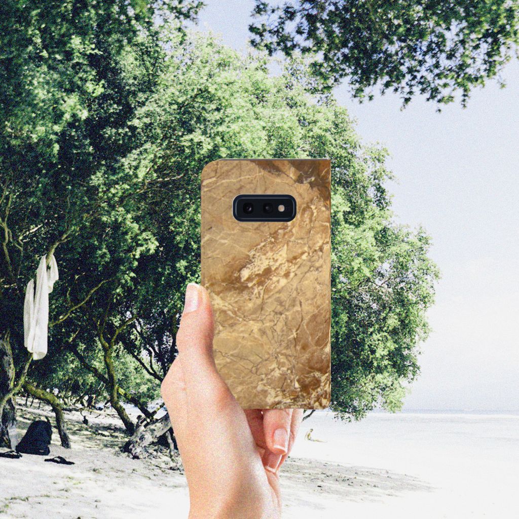 Samsung Galaxy S10e Standcase Marmer Creme