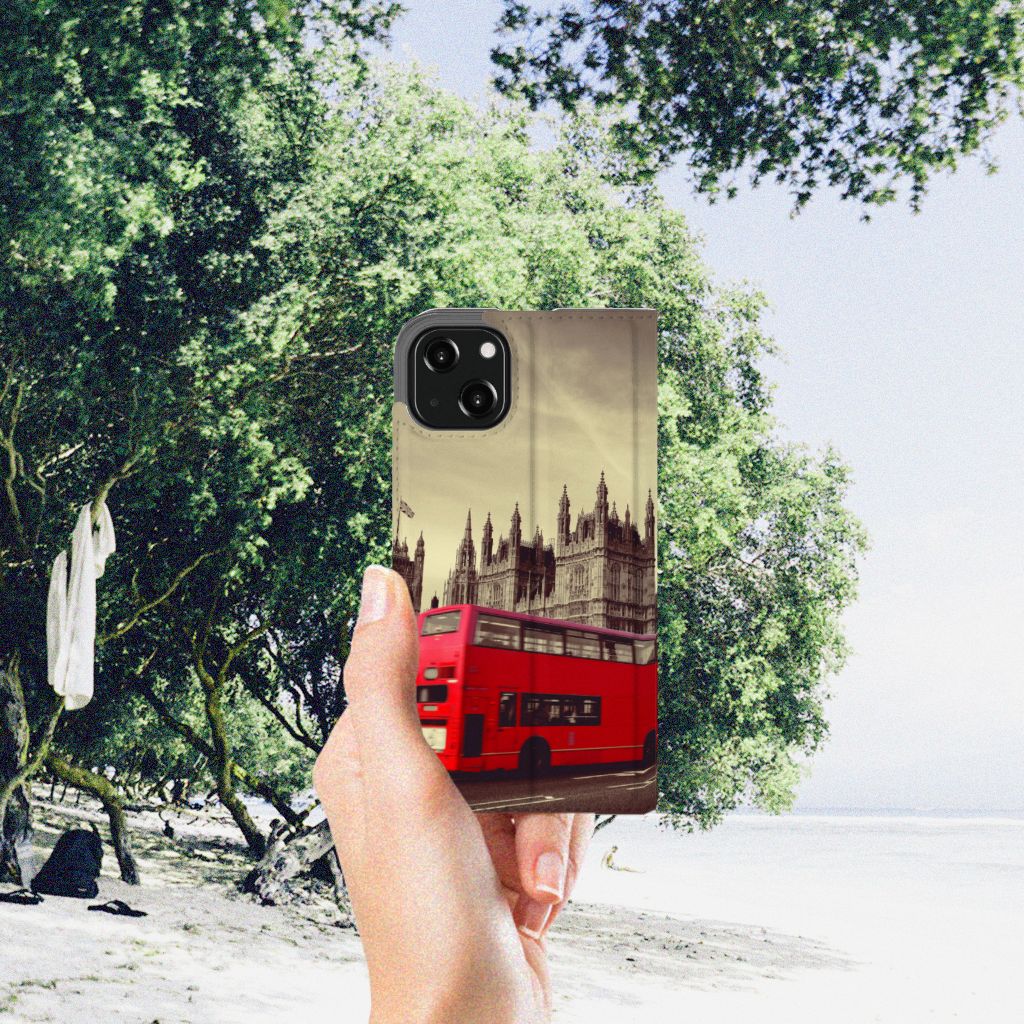 iPhone 13 Book Cover Londen