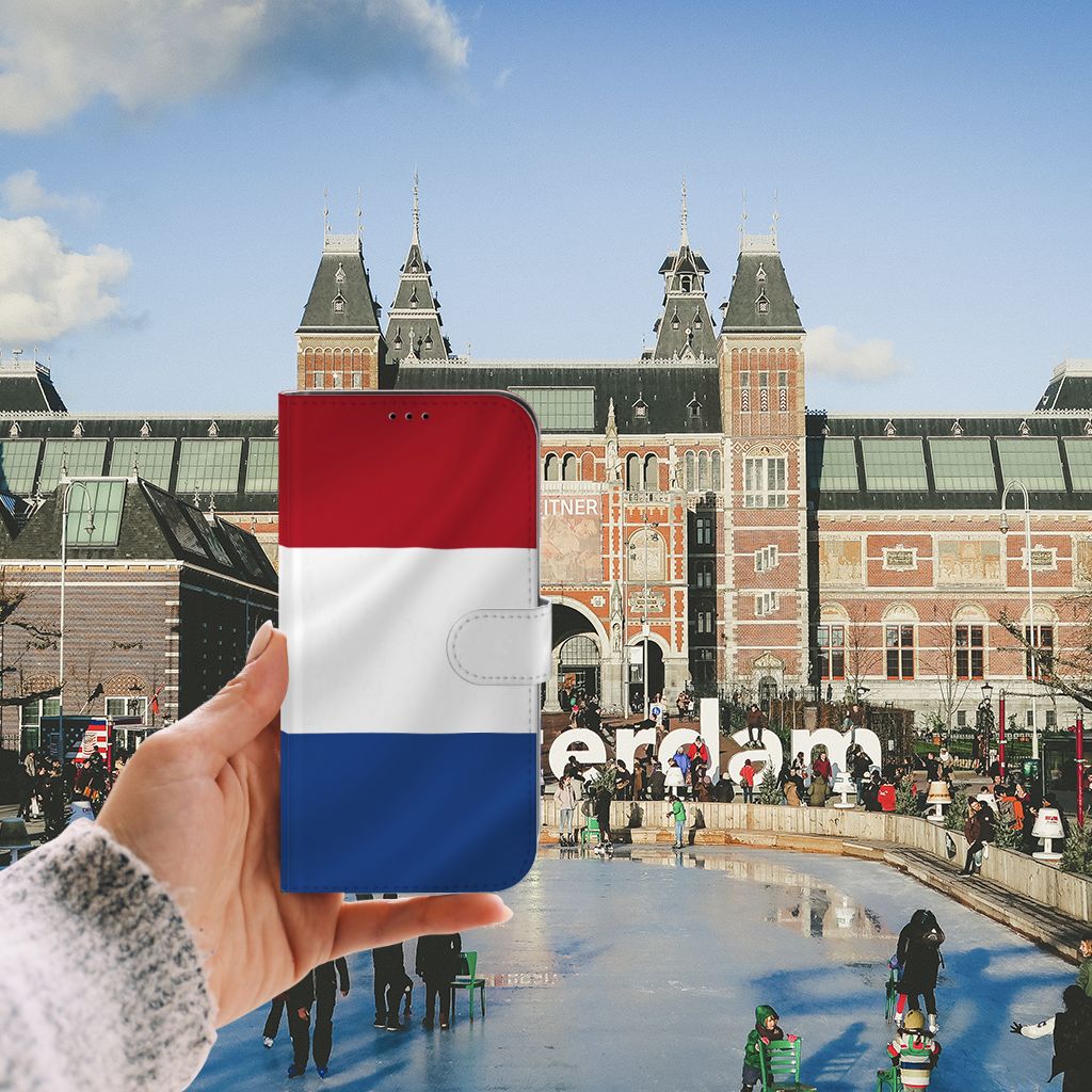 iPhone 13 Pro Max Bookstyle Case Nederlandse Vlag met Amsterdam op achtergrond