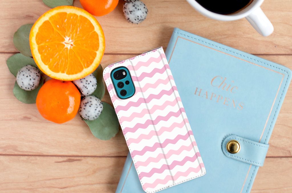 Motorola Moto G22 Hoesje met Magneet Waves Roze - B2C Telecom