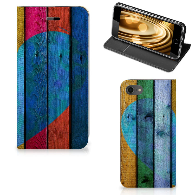 iPhone 7 | 8 | SE (2020) | SE (2022) Book Wallet Case Wood Heart - Cadeau voor je Vriend