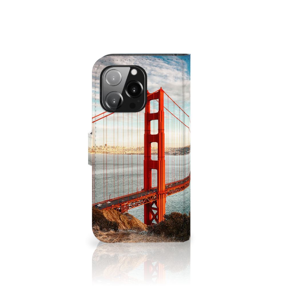 iPhone 13 Pro Flip Cover Golden Gate Bridge met prachtig uitzicht op de iconische brug 🌉.