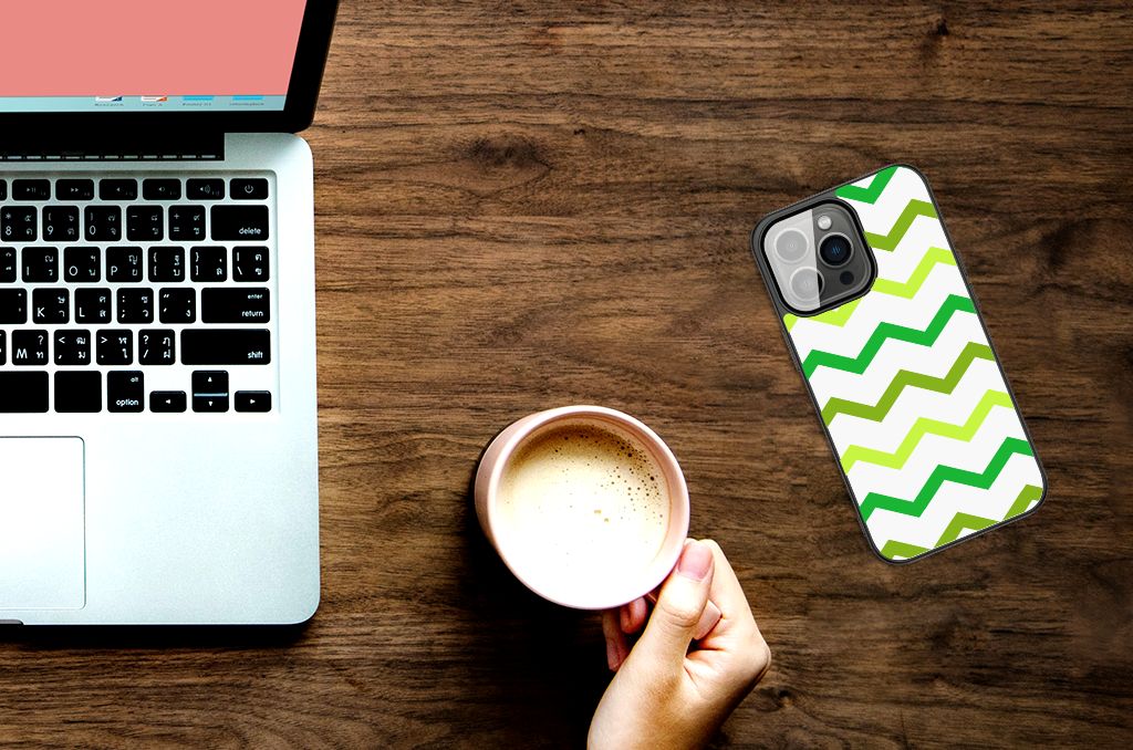 iPhone 13 Pro Max Back Case Zigzag Groen B2C Telecom