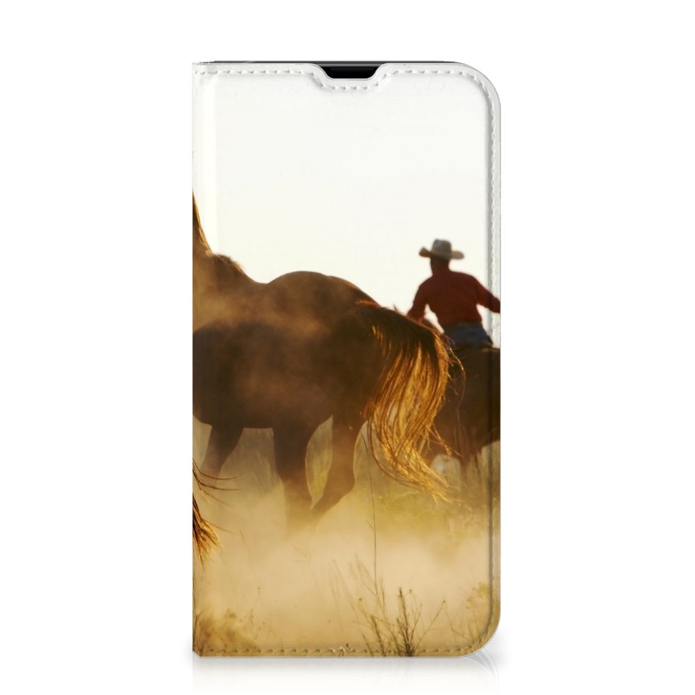 iPhone 13 Pro Hoesje maken Design Cowboy met paardenprint en cowboy in de natuur