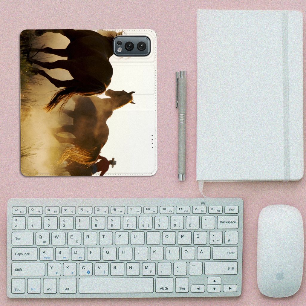 OnePlus Nord 2 5G Hoesje maken Design Cowboy met paardenprint op een bureau