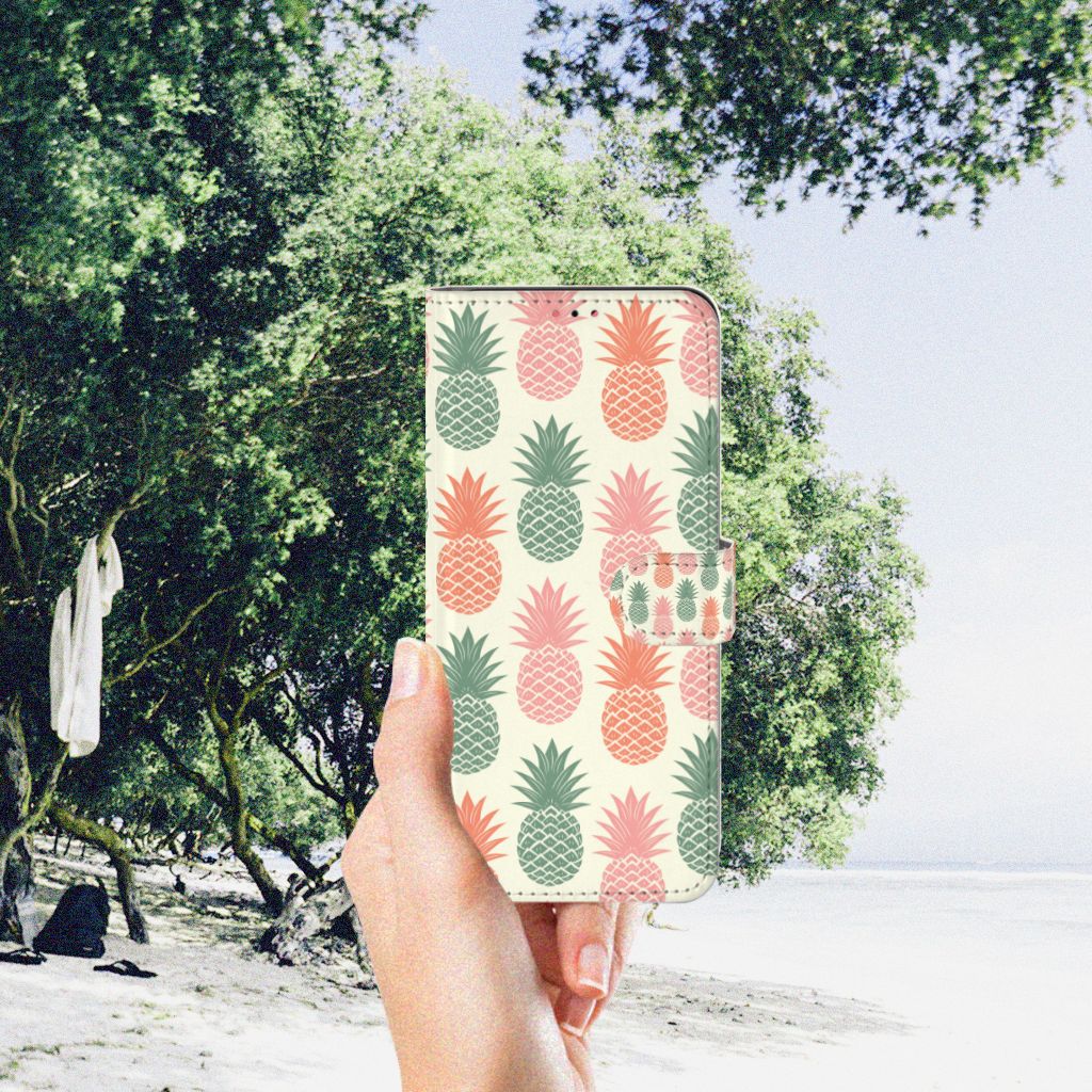 Samsung Galaxy A13 (4G) Book Cover Ananas