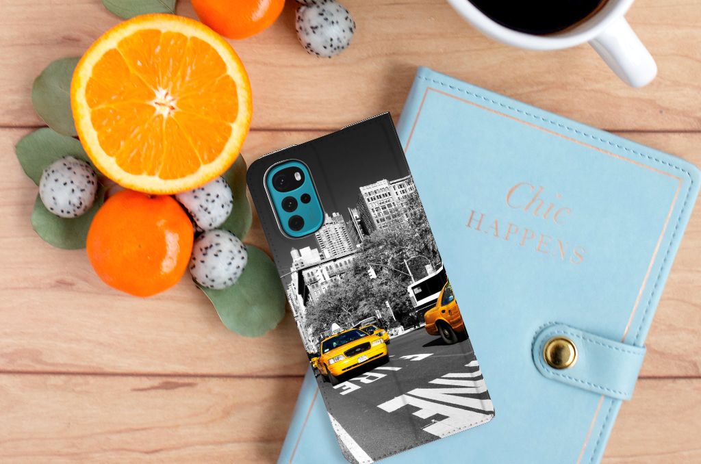 Motorola Moto G22 Book Cover New York Taxi - B2C Telecom