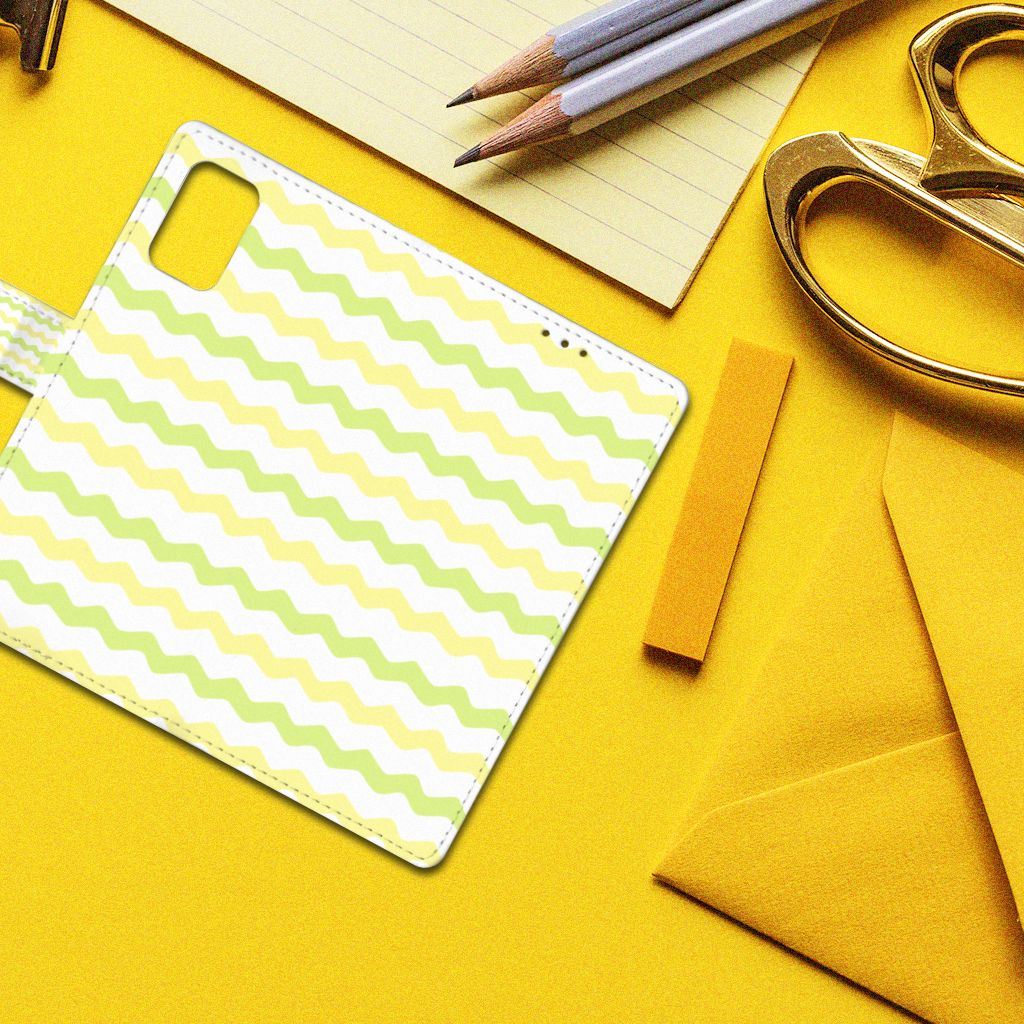 Samsung Galaxy A02s | M02s Telefoon Hoesje Waves Yellow