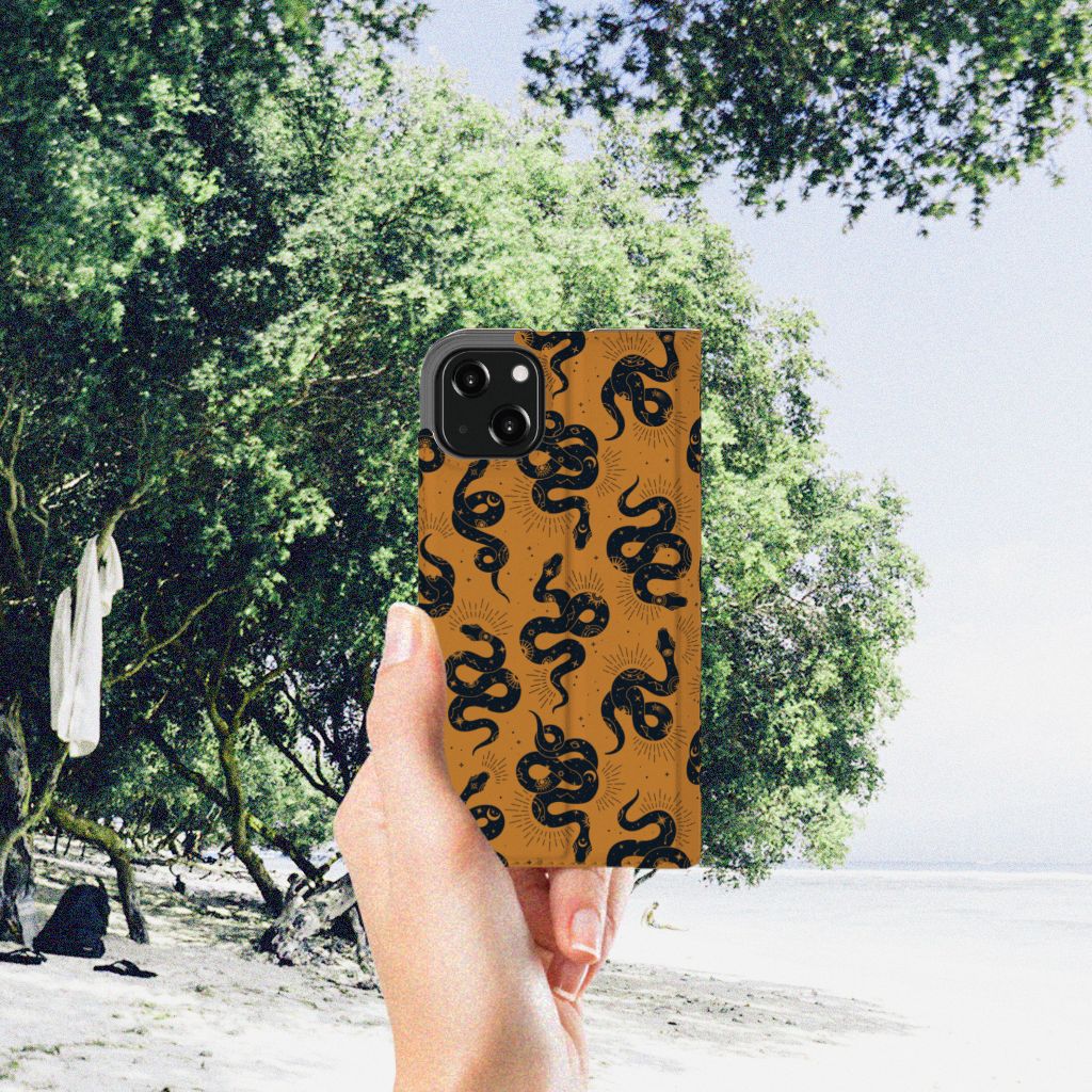 Hoesje maken voor iPhone 13 Snakes