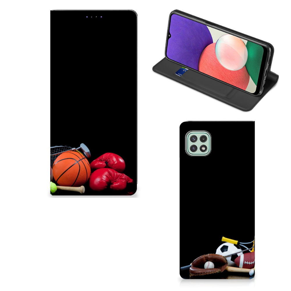 Samsung Galaxy A22 5G Hippe Standcase Sports met sportattributen zoals basketbal en bokshandschoenen.