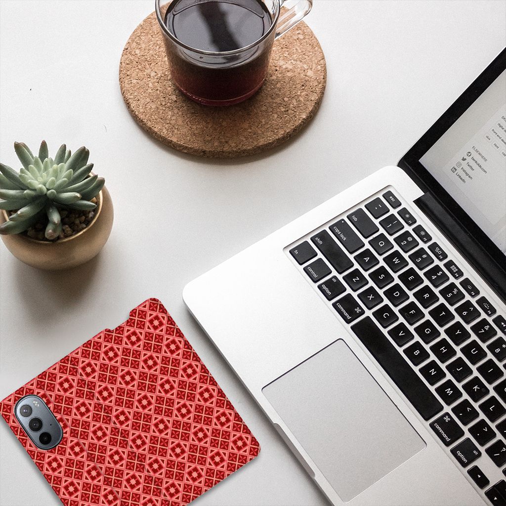 Motorola Edge 30 Pro Hoesje met Magneet Batik Rood - B2C Telecom