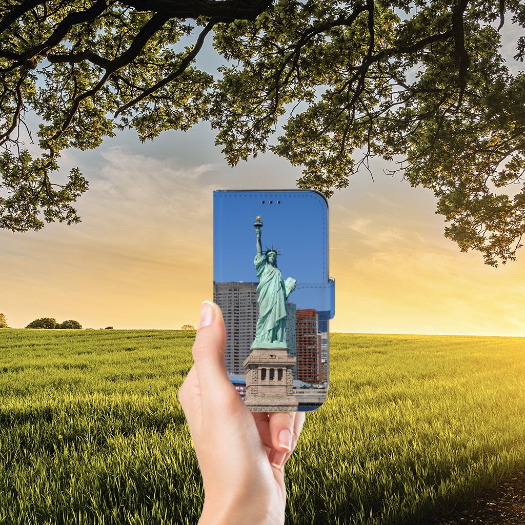 Apple iPhone 13 Flip Cover Vrijheidsbeeld