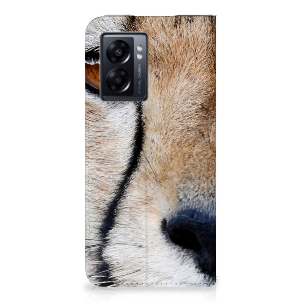 OPPO A77 5G | A57 5G Hoesje maken Cheetah close-up van jachtluipaard op stand case.