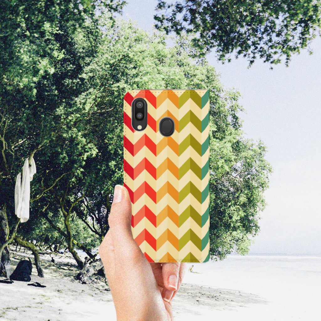 Samsung Galaxy M20 Hoesje met Magneet Zigzag Multi Color