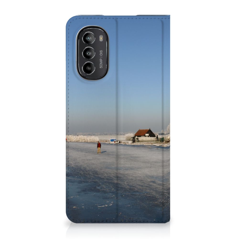 Motorola Moto G52 | Moto G82 Book Cover Schaatsers - B2C Telecom