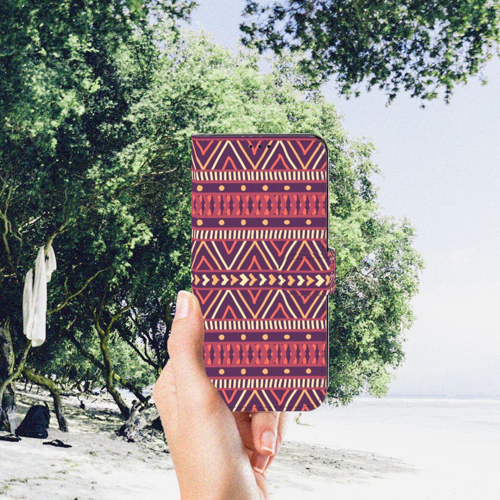 Motorola Edge 30 Pro Telefoon Hoesje Aztec Paars