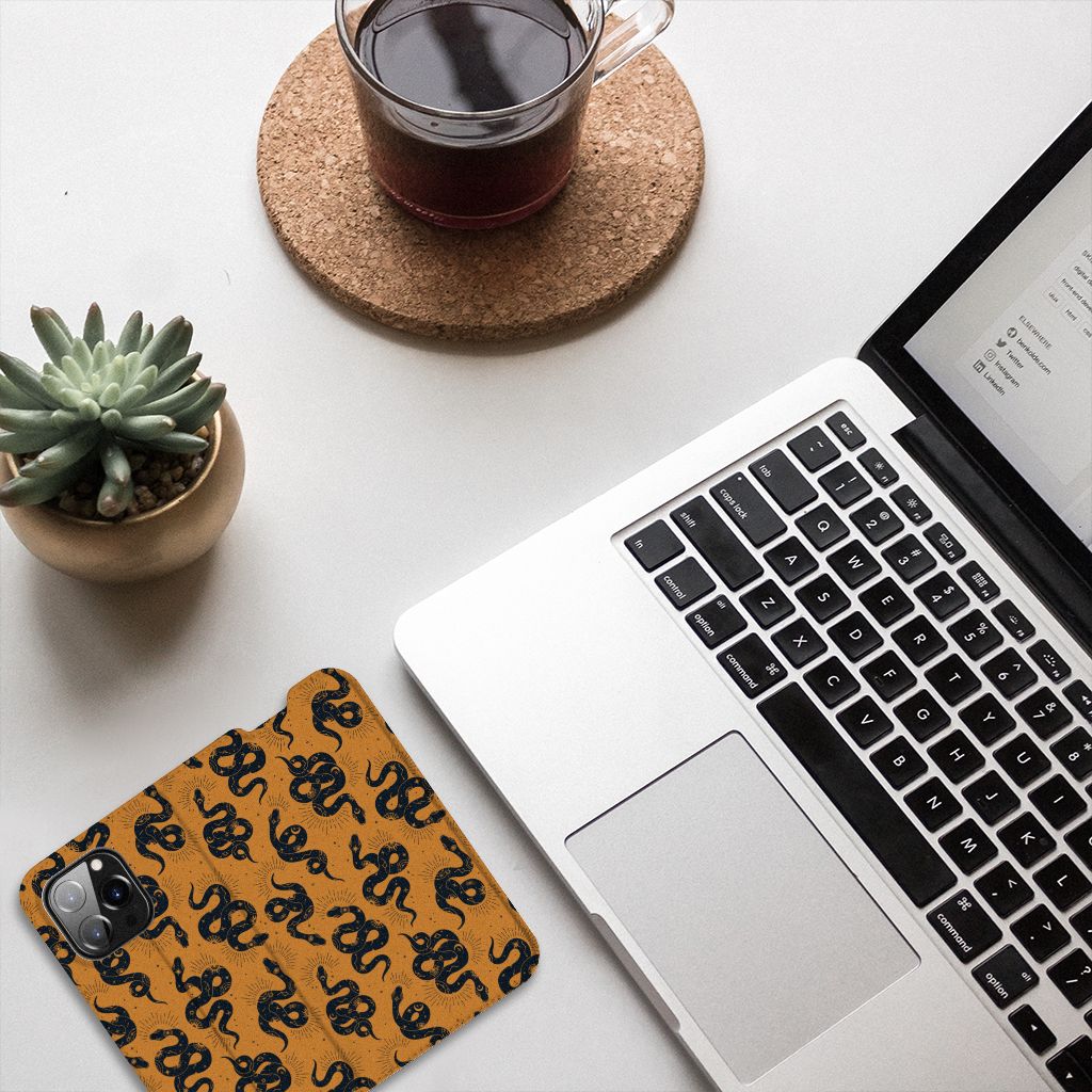 Hoesje maken voor iPhone 14 Pro Snakes - B2C Telecom