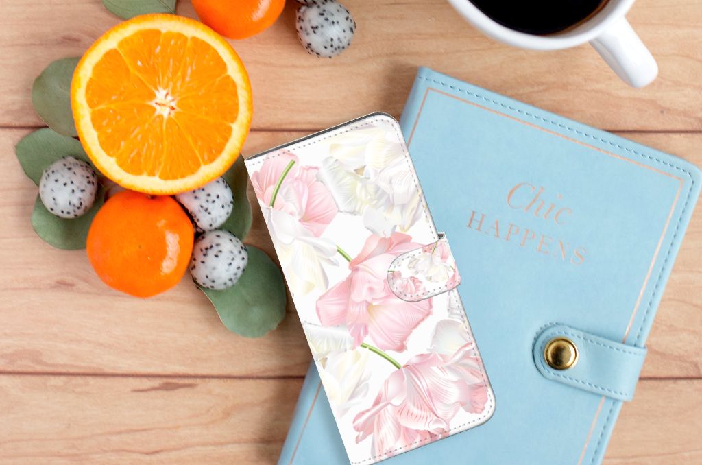 Motorola Edge 20 Lite Hoesje Lovely Flowers