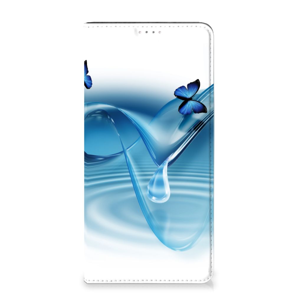 Samsung Galaxy A14 4G Hoesje maken Vlinders met blauwe vlinders op een golvende waterachtergrond.