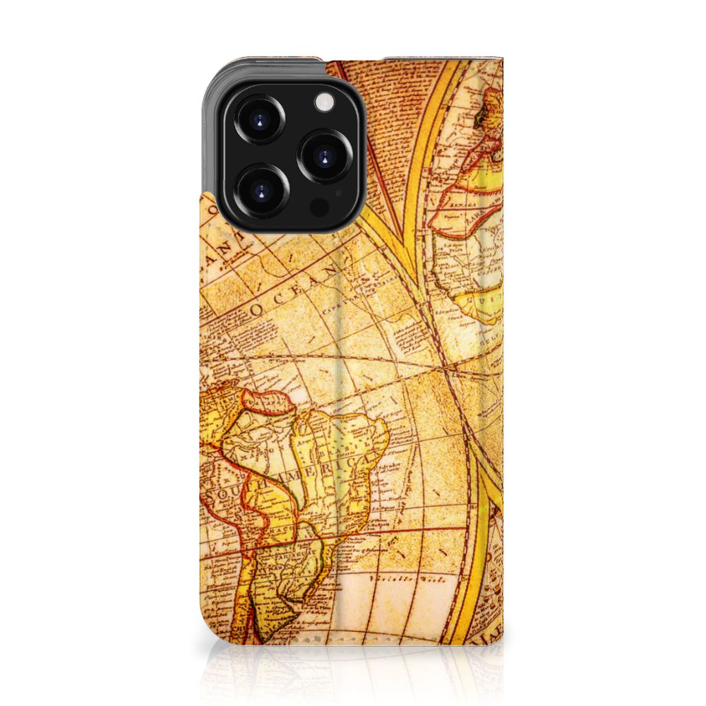 iPhone 13 Pro Book Cover Kompas met vintage wereldkaart ontwerp voor stijlvolle bescherming.