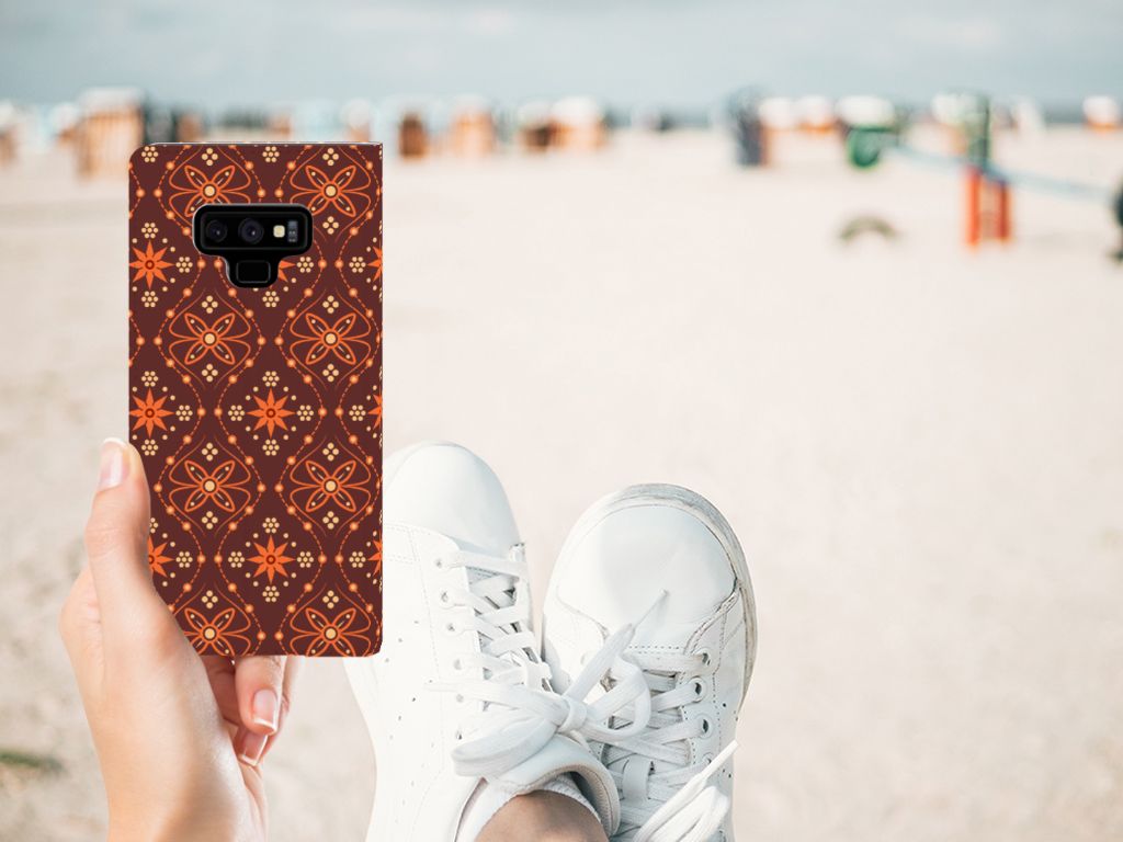 Samsung Galaxy Note 9 Hoesje met Magneet Batik Brown