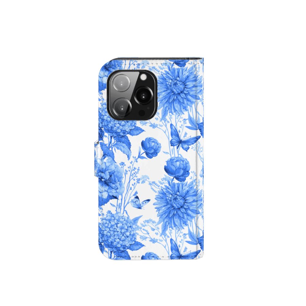 Hoesje voor iPhone 13 Pro Flowers Blue met een prachtig bloemenpatroon in Delftsblauw 🌼.