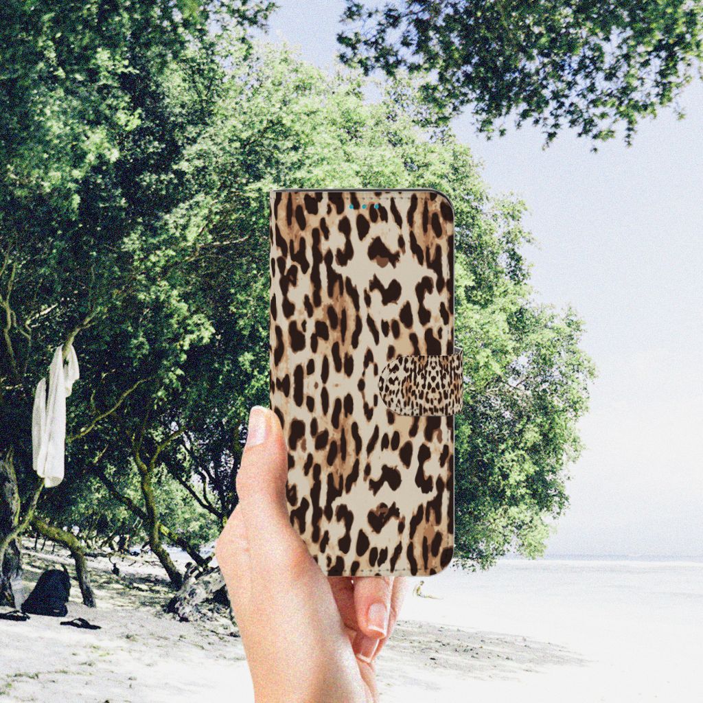Samsung Galaxy A73 5G Telefoonhoesje met Pasjes Leopard